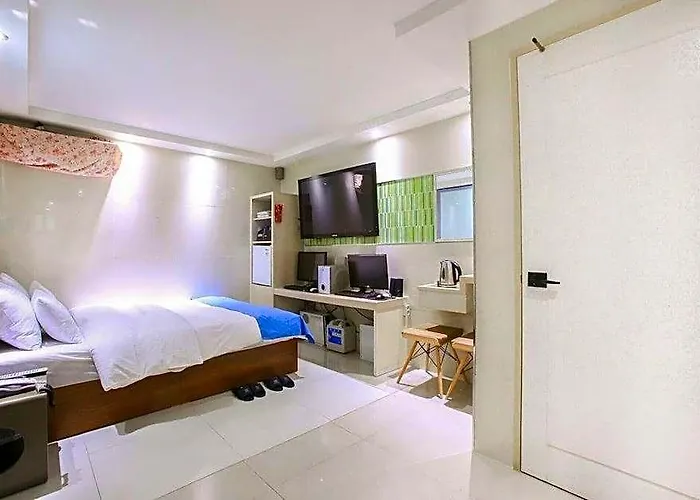 Motel Mw 2*